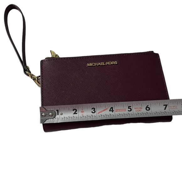 Michael Kors Jet Set Double Zip Wallet Phone Case Wristlet Merlot Leather Gold - Picture 3 of 10